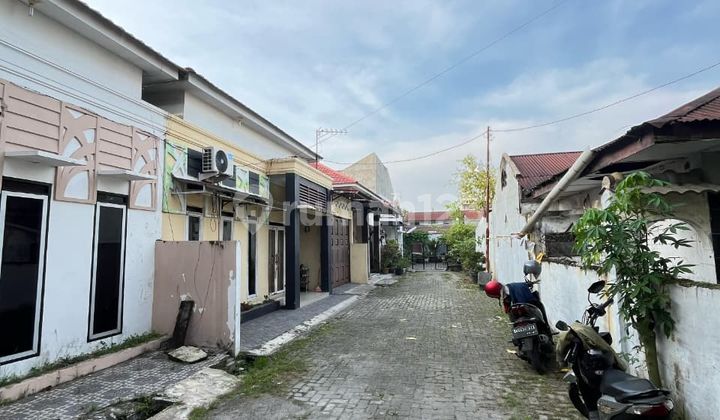 Ready-to-Live House in the Gatot Subroto Area