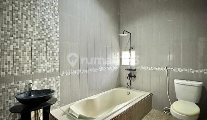 3-Storey House in Tasbih 2 Area Near Usu Campus 3-Storey House in Tasbih 2 Area Near Usu Campus