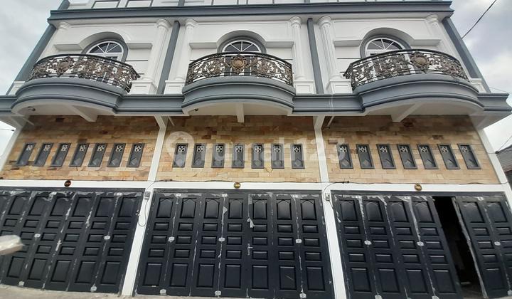 Ready-to-Occupy 3-Storey Shop House in Prime Kotamatsum Medan Area 2