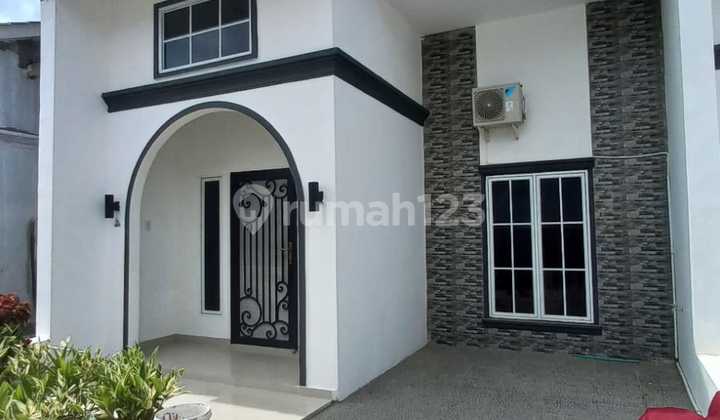 Rumah 2 Kamar Daerah Medan Sunggal Dekat Manhattan