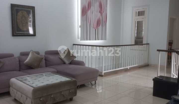 Rumah Mewah 2 Lantai Daerah Gedung Arca Medan Kota Rumah Mewah 2 Lantai Daerah Gedung Arca Medan Kota