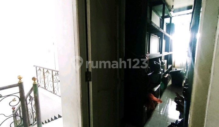 Rumah Taman Mutiara Pakuwon City 2