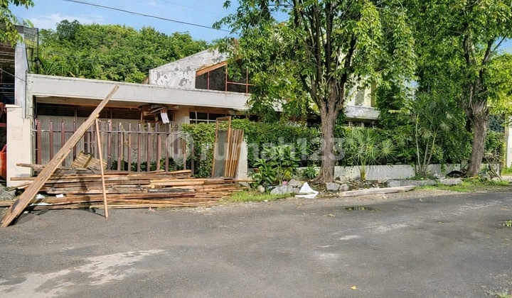 Rumah Hitung Tanah Dharmahusada Indah Timur 1