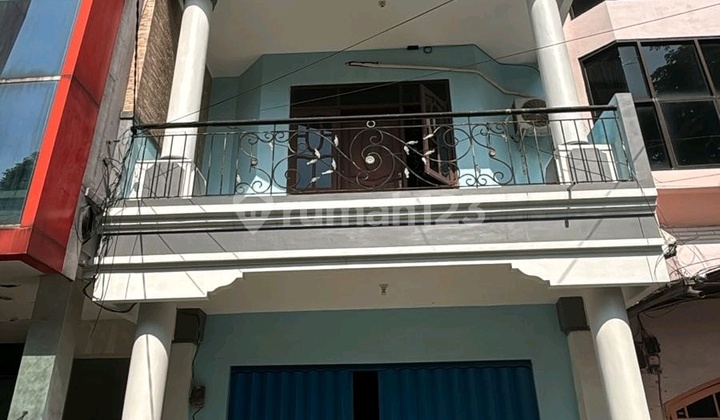 Raya Simpang Darmo Permai Shop House 1