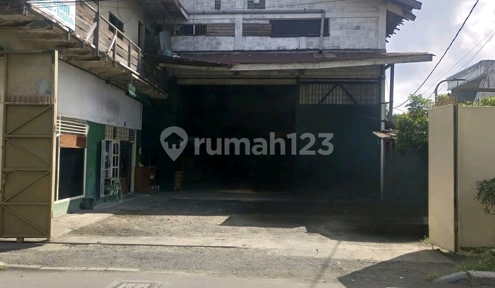 Warehouse & Shop on Kyai Abdul Karim Street Surabaya