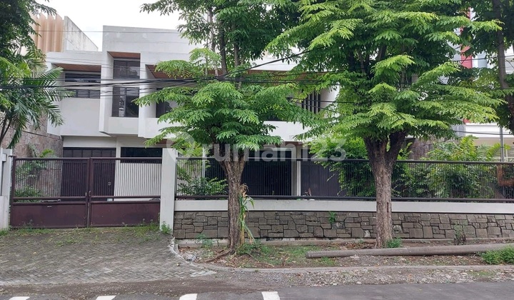 Rumah Usaha Raya Dharmahusada Indah 2