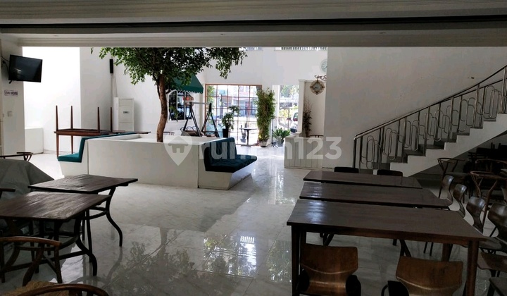 Jemursari Ex-Restaurant Commercial Area