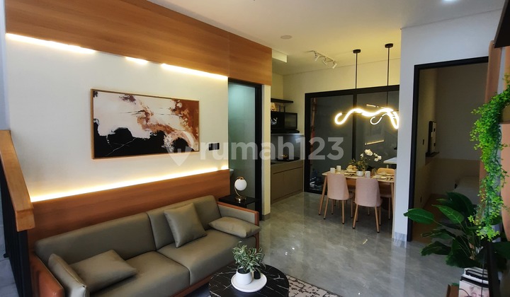 Rumah Cantik Strategis Legalitas Aman dan Bebas Banjir 2