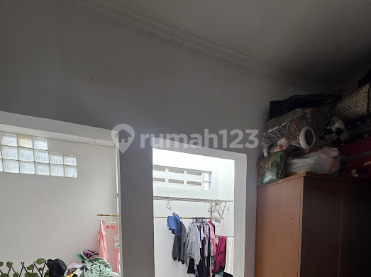 Rumah Hook 2 Lantai di Komp Metro Permata, Jakarta Barat 2