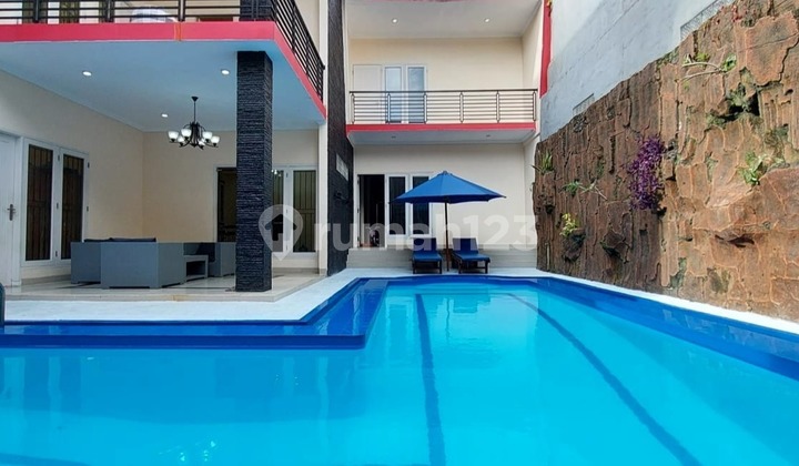 Rumah Mewah Ada Kolam Renang dan Parkiran Luas di Pasar Minggu, Jakarta Selatan