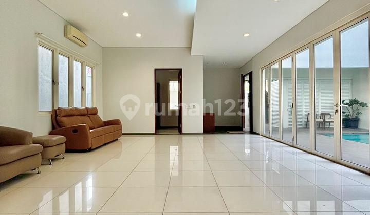 Rumah Mewah Di Senopati Akses Lebar Semi Furnished 2