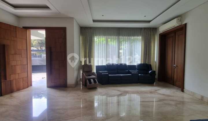 Rumah Mewah di Pondok Indah 3 Lantai Siap Huni
