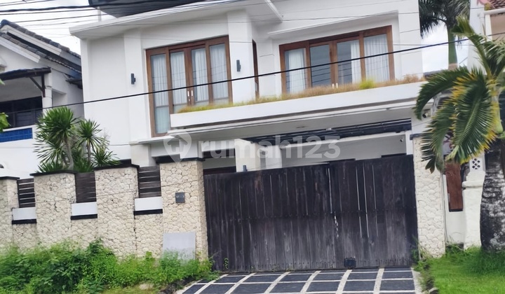 Rumah Mewah 5Kt 5Km di Jimbaran