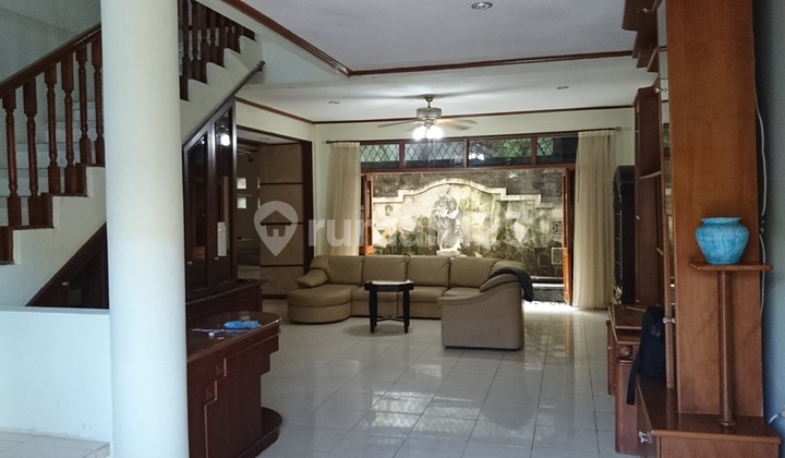 Hunian 3 Lantai Full Furnished Denpasar Barat 2
