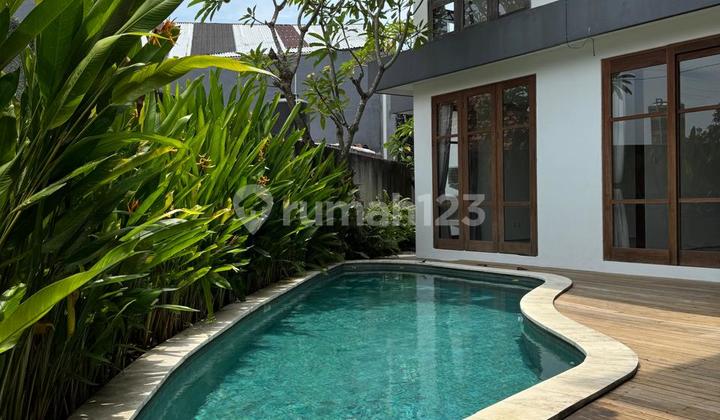 Rumah Semi Furnished 3 Br With Pool Kerobokan Siap Huni 2