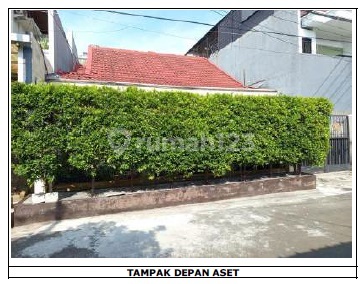 Rumah Mewah Eksklusif di Taman Kedoya Baru - Lokasi Strategis & Lingkungan Asri" 2