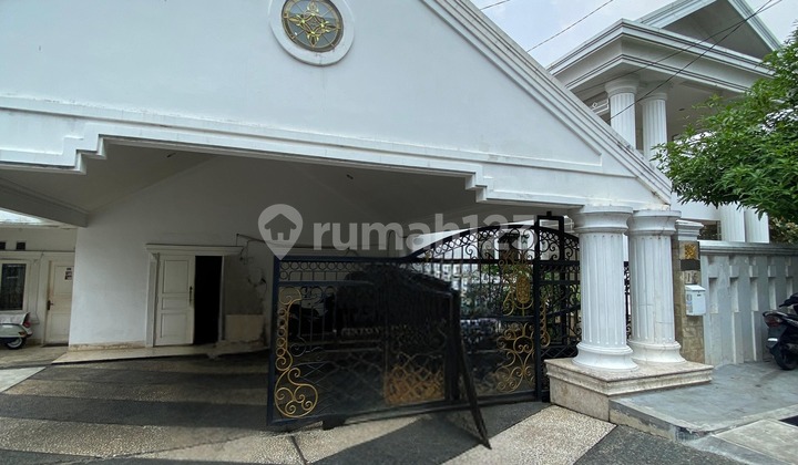 Masterpiece di Bambu Apus: Mansion Mewah di Komplek Elit Palem Kartika