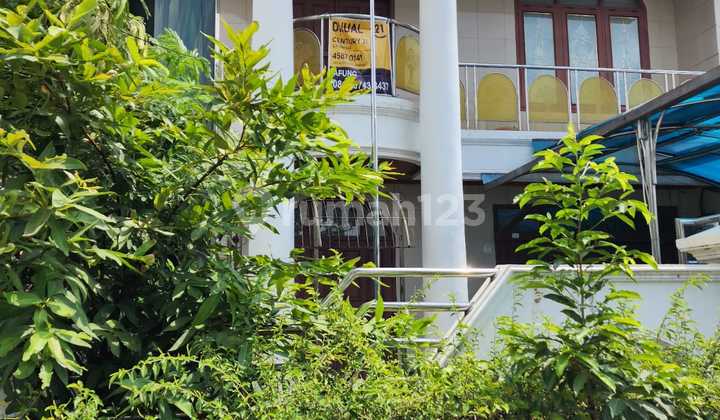 Investasi Cerdas! Rumah Luas di Gading Griya Lestari, Selangkah Dari Mall Kelapa Gading" Investasi Cerdas! Rumah Luas di Gading Griya Lestari, Selangkah Dari Mall Kelapa Gading"