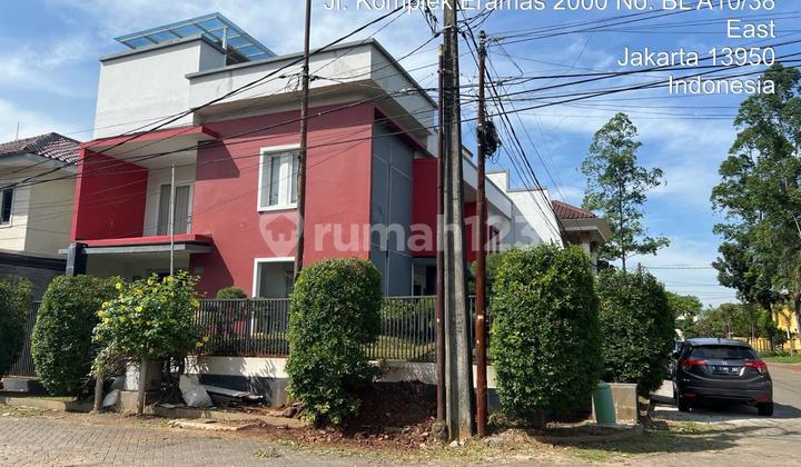 Rumah Mewah Posisi Hook @ Komplek Eramas 2000 - Lokasi Prestigius Persis Depan Kantor Walikota Jakarta Timur