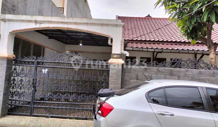 Strategic Home At Taman Gandaria South Jakarta - Prime Location, Premium Access" 2