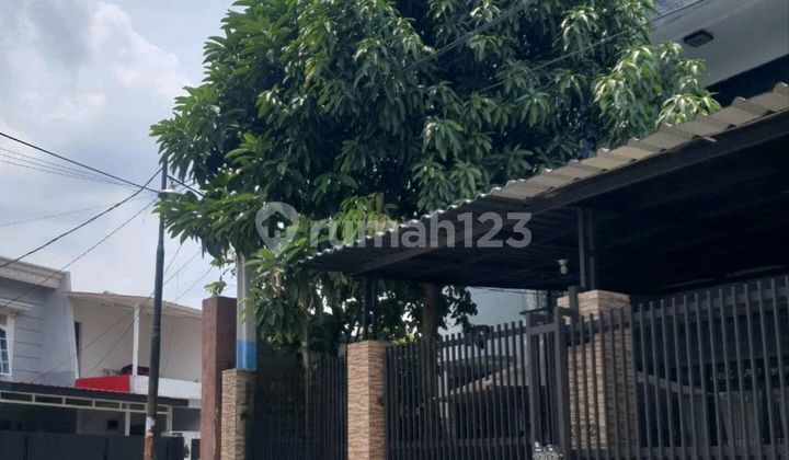 Luxurious & Strategic Residence in Taman Duta - Only 10 Minutes to Cijago Toll Road! 2