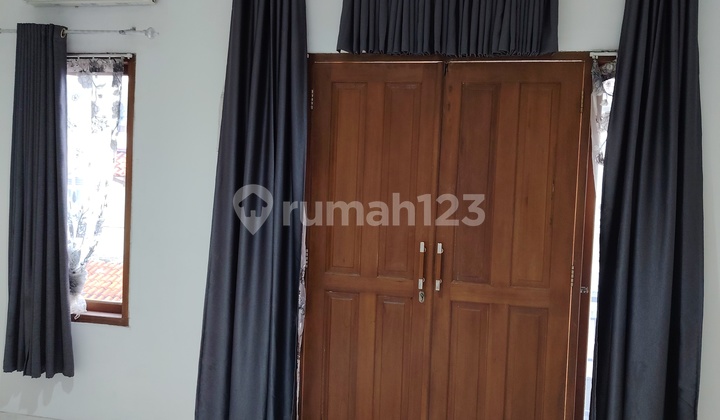 Disewakan Rumah Dkt Panglima Polim ,Blok A, Blok M Kebayoran Baru 2 Lantai 5