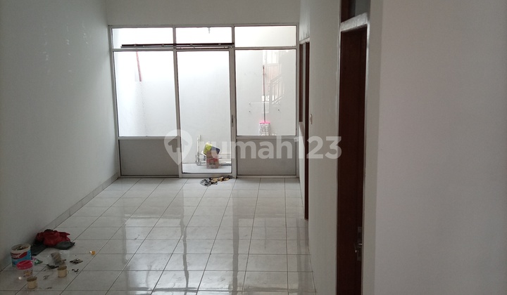 Disewakan Rumah Dkt Panglima Polim ,Blok A, Blok M Kebayoran Baru 2 Lantai 10