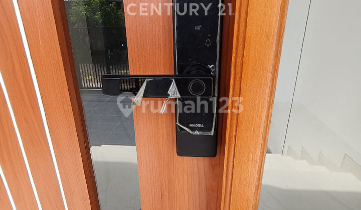 Rumah Brand New Area Premium Meruya Jakarta Barat 2