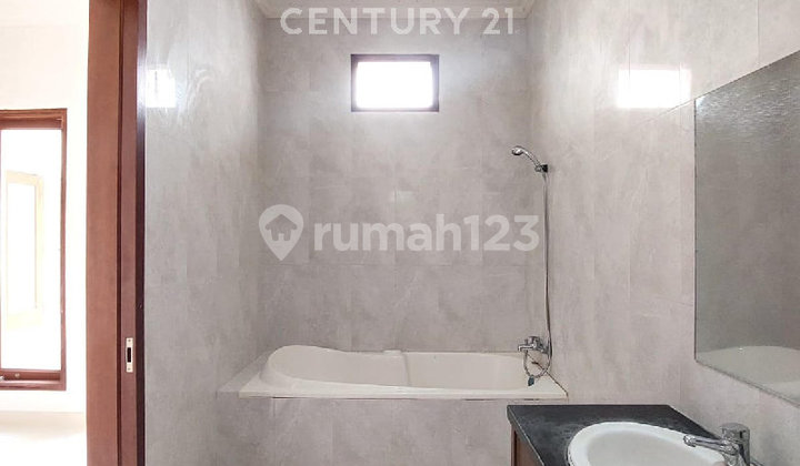 Dijual Rumah Bagus Siap Huni di Cilandak 2