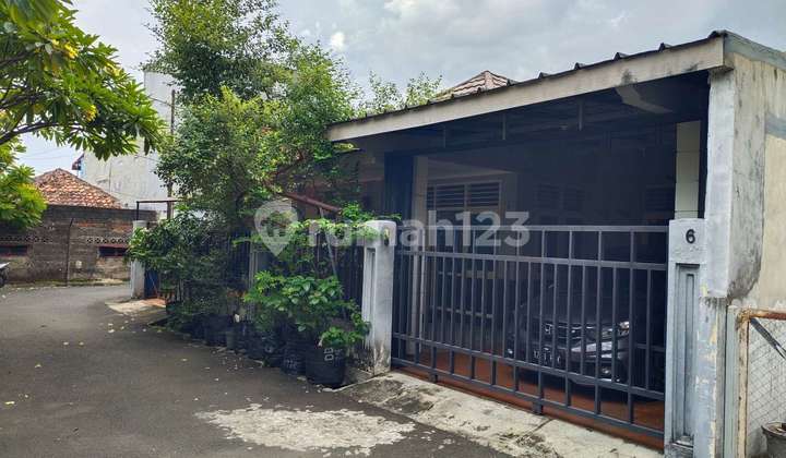 Jarang Ada! Rumah Lelang di Jakarta Selatan "Wijaya "- LT 200 M 2