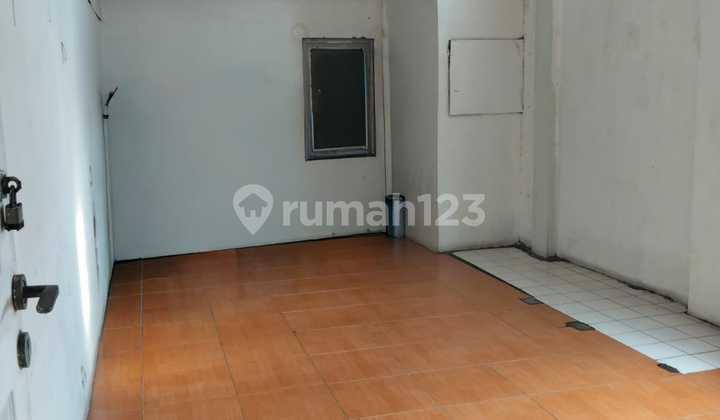 For Rent: Shop House in Sunter