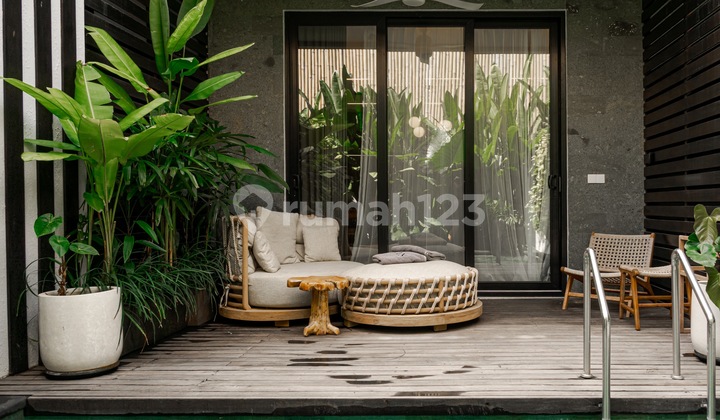 Roi 11% Townhouse Modern 2 Kamar Tidur di Prime Berawa - Harga Terbaik di Area Ini Roi 11% Townhouse Modern 2 Kamar Tidur di Prime Berawa - Harga Terbaik di Area Ini