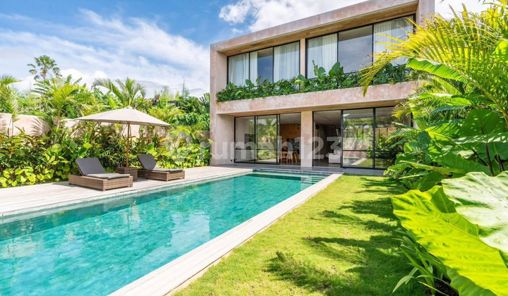 Vila Keluarga Mewah 4 Kamar Tidur di Pererenan, Bali Vila Keluarga Mewah 4 Kamar Tidur di Pererenan, Bali