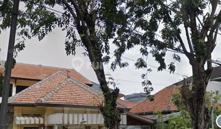 Disewakan Rumah Tengah Kota di Jl. Kemuning Raya 1