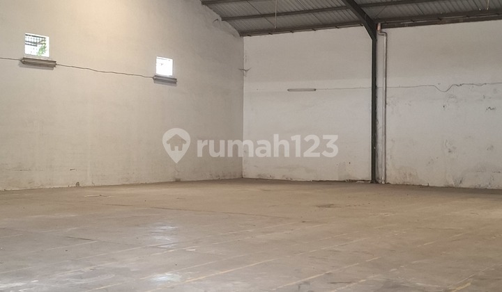 For Rent: Warehouse on Jl. Arteri Sukarno Hatta, Strategic Location, Safe, and Flood-Free
