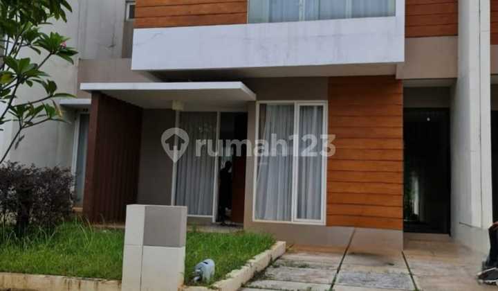 Disewakan Rumah Elite di Kawasan Ivipark Bsb