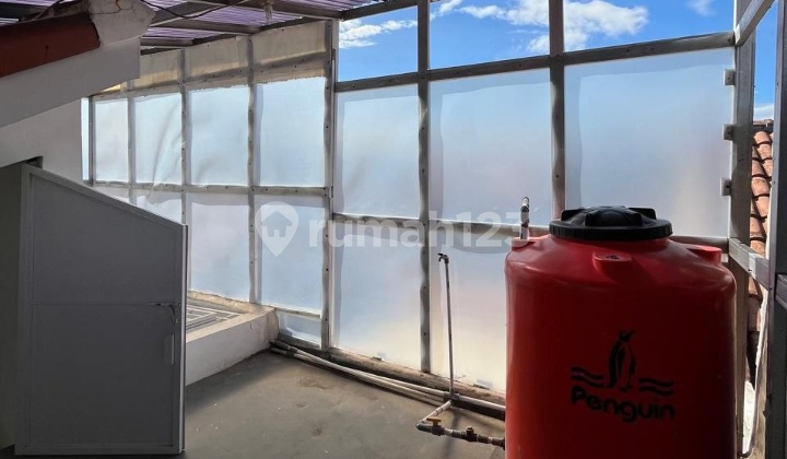 Barang Langka! For Sale Rumah Semi Furnished 2 LT Terawat di Tatar Banyak Sumba Kota Baru Parahyangan Padalarang 2