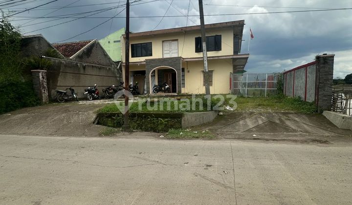 Warehouse and home industry in Bojongsoang, Bandung, near toll road, wide road, large land.
