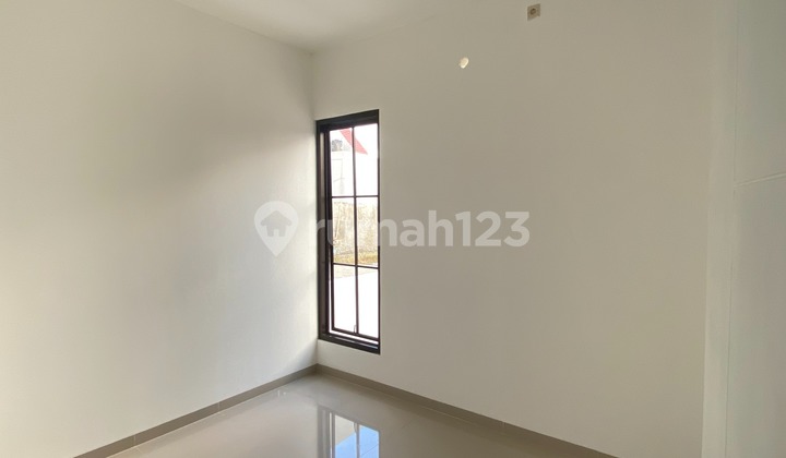 2-Storey House in an Elite Area of Cilacap Near the City Center 2-Storey House in an Elite Area of Cilacap Near the City Center