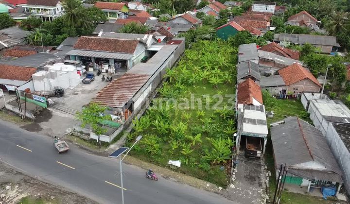 Business Land on the Side of the National Road in Kawunganten, Cilacap Business Land on the Side of the National Road in Kawunganten, Cilacap
