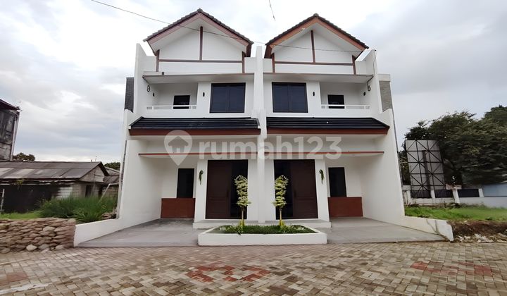 Rumah 2 Lantai Gaya Jepang Bikin Heboh & Hemat Kalo ke Jakarta Rumah 2 Lantai Gaya Jepang Bikin Heboh & Hemat Kalo ke Jakarta