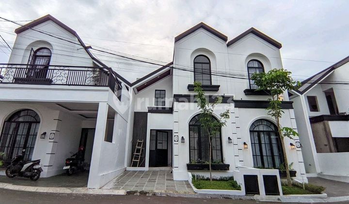Rumah Rasa Villa di Bogor Desain American Classic Cuma 600 Jutaan Rumah Rasa Villa di Bogor Desain American Classic Cuma 600 Jutaan