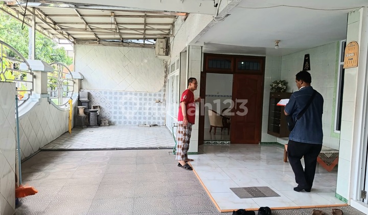 Sewa Rumah Full Furnished 3 Kamar Tidur KT Br - Rungkut Mejoyo, Surabaya Timur 2