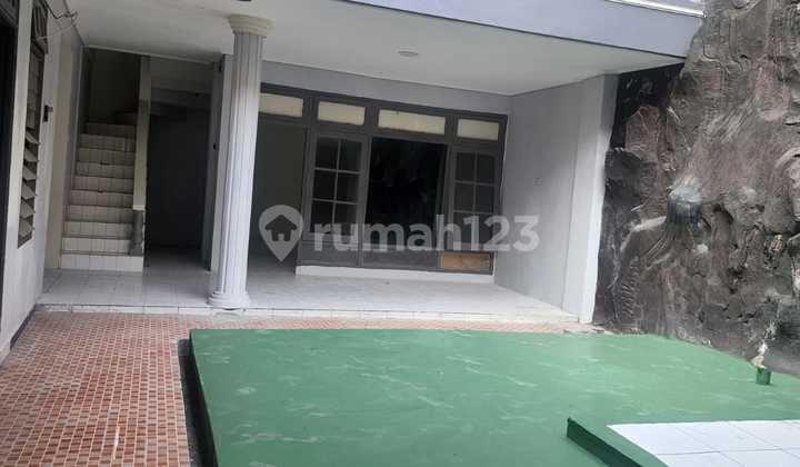 Disewakan Rumah Luas Bagus di Kutisari Siap Huni SHM 2