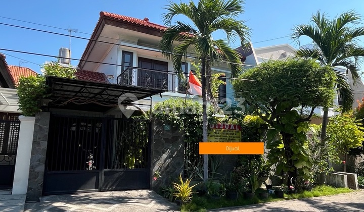 For Sale 2-Storey Ready-to-Occupy House with SHM in Tenggilis Mejoyo 1