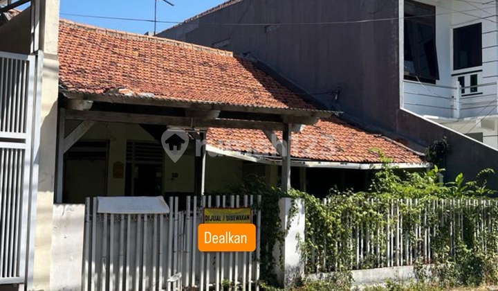 For Sale@Cheap House, Land Area Included, Tenggilis, Freehold Title 2