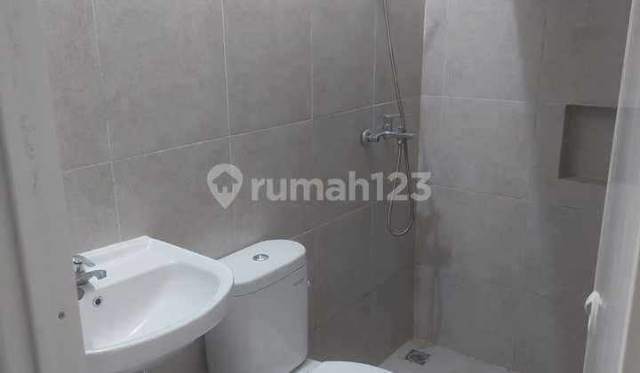 Dijual Rumah Baru Babatan Pantai Regency One 2