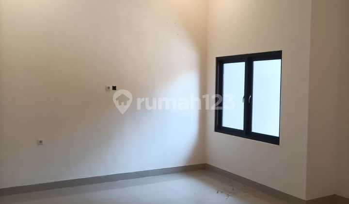 For Sale House Manyar 2