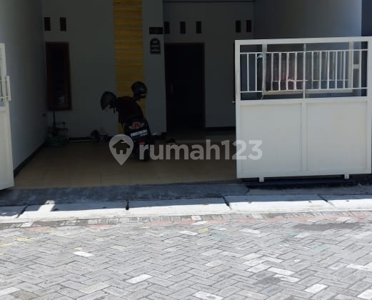 Dijual Rumah 1 Lantai Siap Huni, Medokan Ayu 1