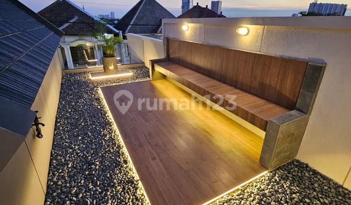 For Sale Luxury Hook House Scandinavian Style, Kenjeran 2